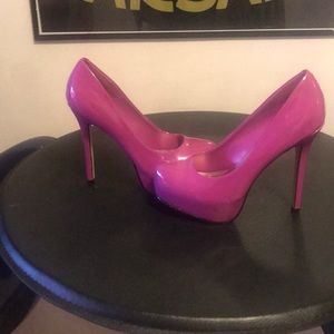 Fuchsia vintage/1940s inspired pump